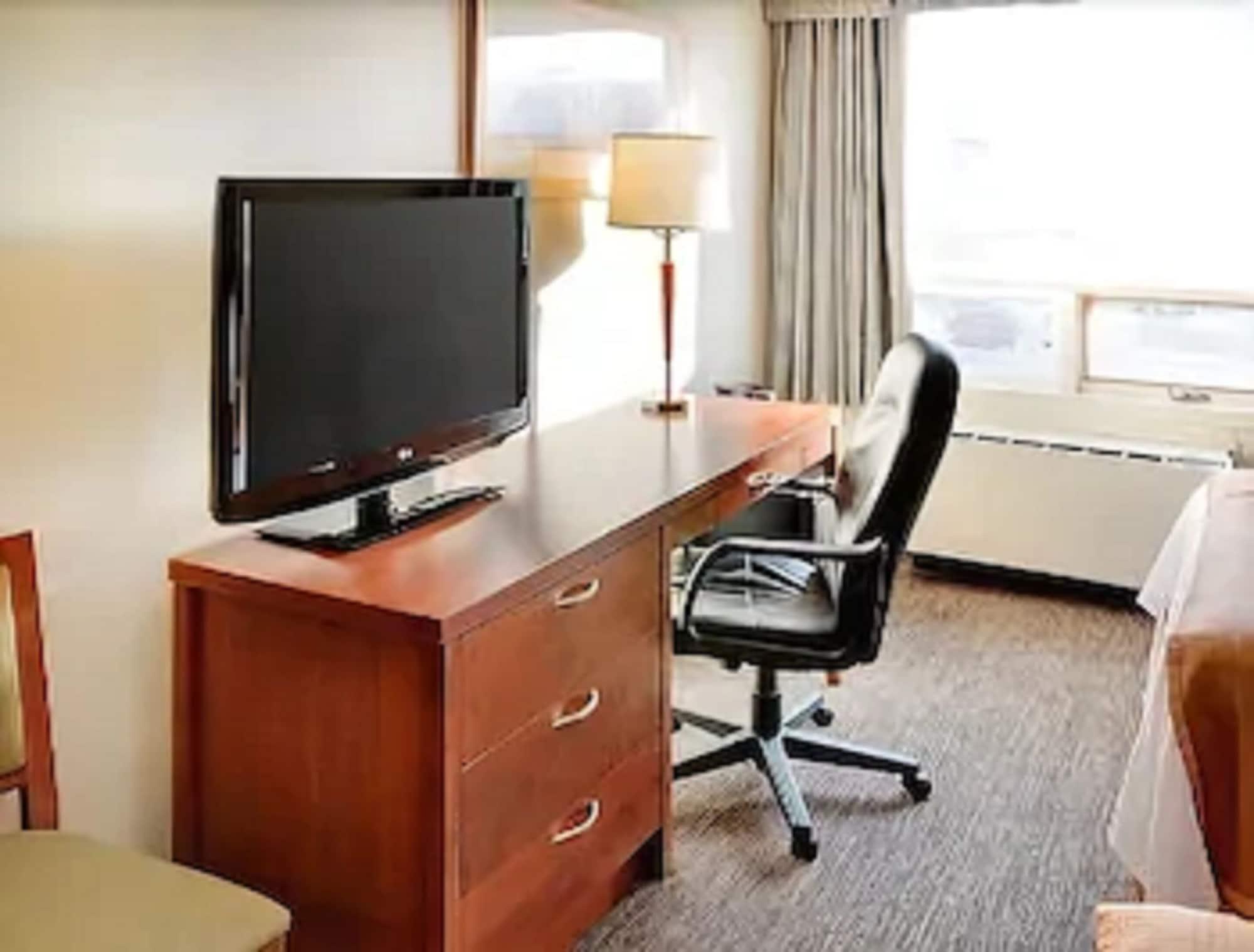 Travelodge Hotel By Wyndham Sudbury Extérieur photo