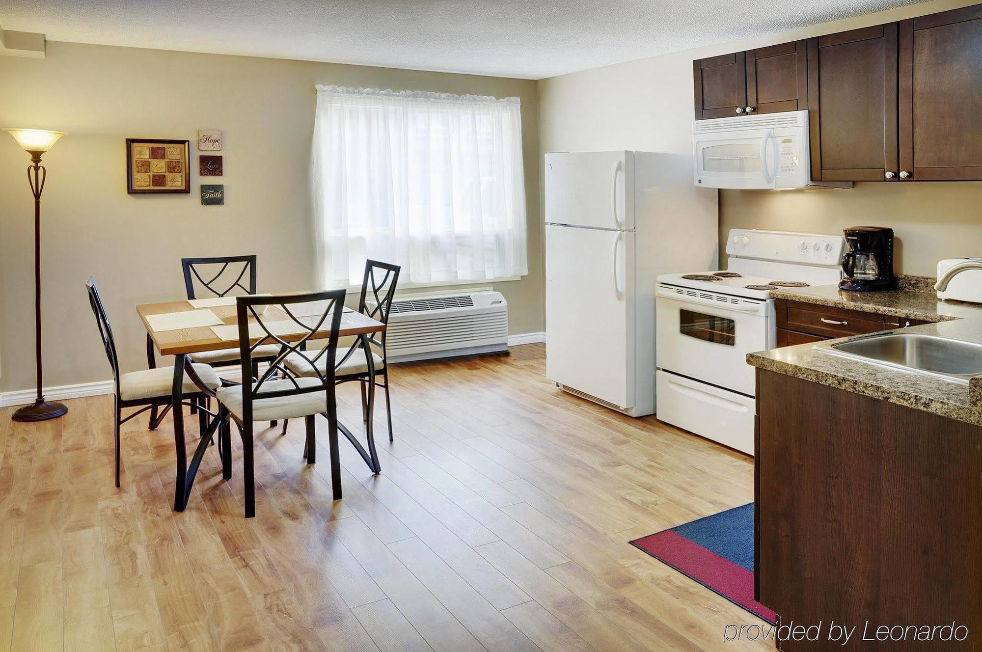 Travelodge Hotel By Wyndham Sudbury Extérieur photo